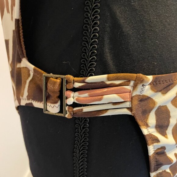 Vintage Sexy Side Cutout Swimsuit - Picture 6 of 9